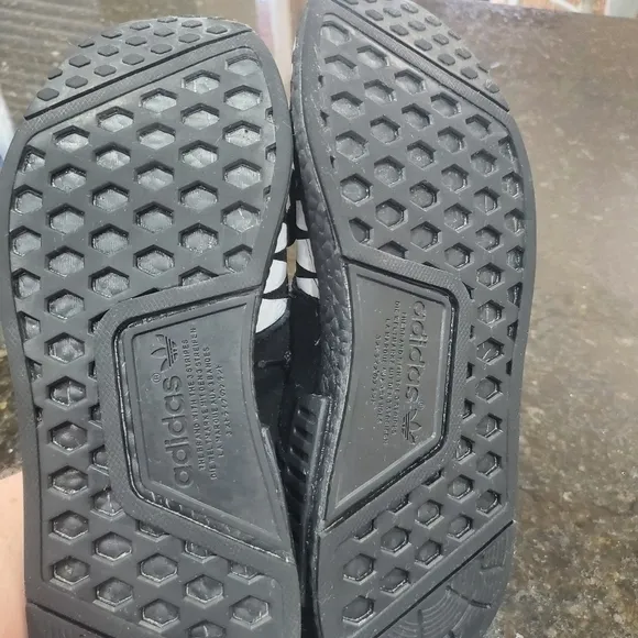 ❤ Adidas nmd r1‎ neighborhood m7.5 or w8.5