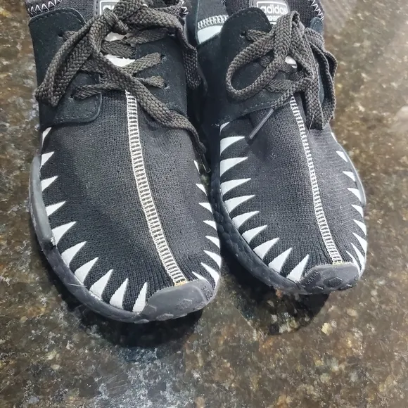 ❤ Adidas nmd r1‎ neighborhood m7.5 or w8.5
