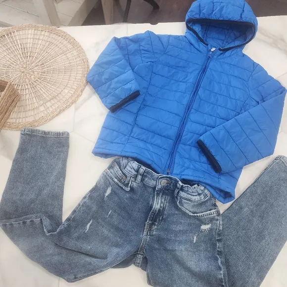 [ GAP KIDS] boys size Small,  blue zip up hooded prima loft down coat.