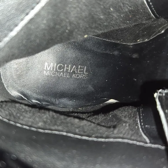 🐢 MICHAEL MICHAEL KORS Rosario Lace-up Bootie In Black Patent Leather
