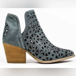 - Musse &amp; Cloud Shoes