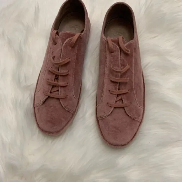 - New Joie DarylLight Mauve Velvet Sneakers