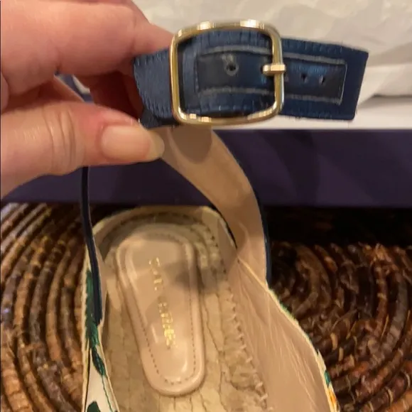 🌿 Stuart Weitzman Botonical Sandals