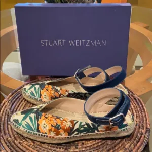 🌿 Stuart Weitzman Botonical Sandals