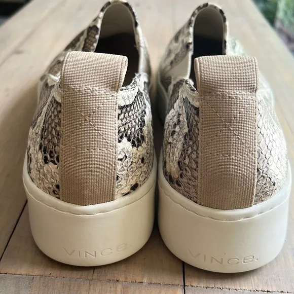 🆕 Vince Saxon 2 Snakeskin Leather Platform Slip On Sneakers Size 9