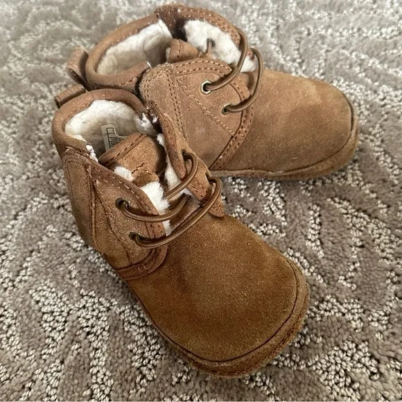 1218 months Bundle UGG Baby Neumel Boots&amp;Stonz Willow Shoes Slippers