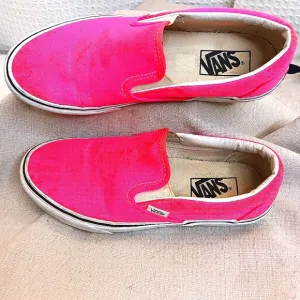 2 - VANS PINK Slip on sneakers skateboarding shoes Size 8.5. B2