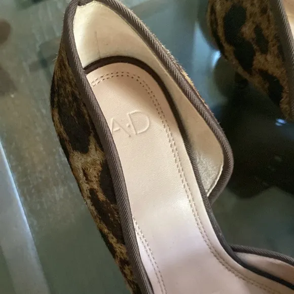 AD &amp; DAUGHTERS Cavielle Leopard Print Haircalf Bow Detail d'Orsay