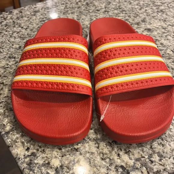 Adidas Adilette Slides Sandals Shoes new GX9899 Made in Italy Mens Size 11
