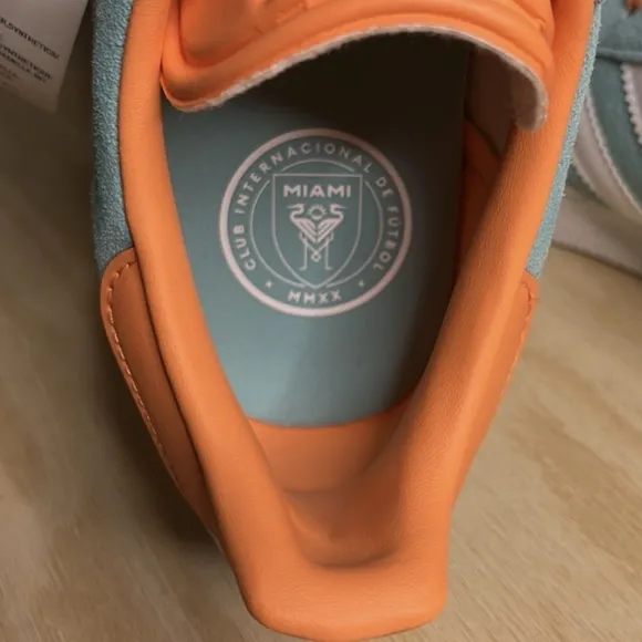 Adidas Gazelle Miami CF Women's sz 8 Euro 39.5 Men's &amp; Kids 6.5 in Mint Suede