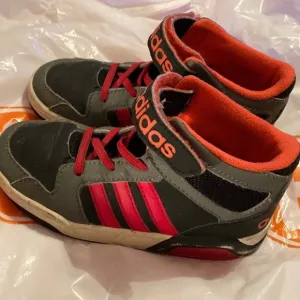 Adidas Kids Size 10K Velcro High Top Sneakers