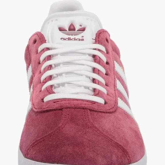 adidas Originals mens Gazelle Shoes Collegiate Burgundy/White/Gold Metallic 10