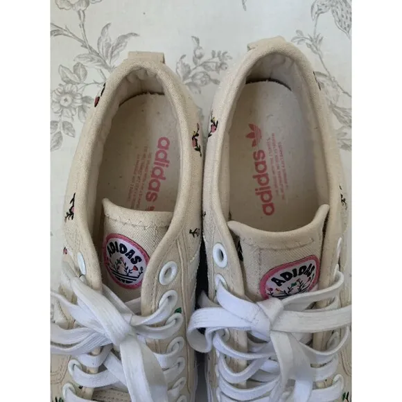 Adidas Originals Nizza Floral Platform Sneakers white, cream, floral size 8.5