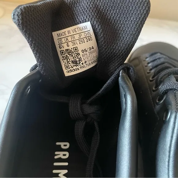 Adidas Stan Smith J Black Shoes