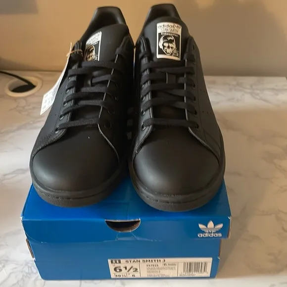 Adidas Stan Smith J Black Shoes