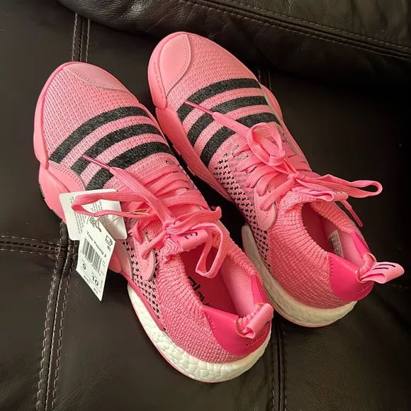 Adidas Trae Young 2 pink trap house  basketball men’s shoes size 9 NWT