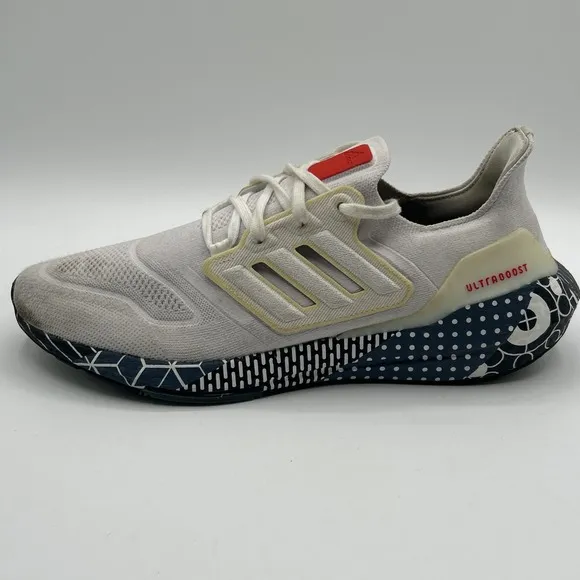 Adidas Ultraboost 22 Sneaker Men's 11 Patchwork Graphic Cloud White Shoes GW6912