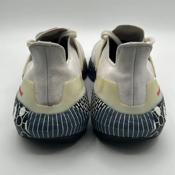 Adidas Ultraboost 22 Sneaker Men's 11 Patchwork Graphic Cloud White Shoes GW6912