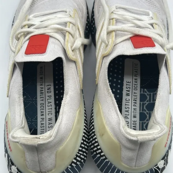 Adidas Ultraboost 22 Sneaker Men's 11 Patchwork Graphic Cloud White Shoes GW6912