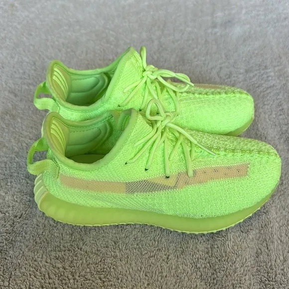 ADIDAS Yeezy Boost 350 V2 GID Kids 'Glow