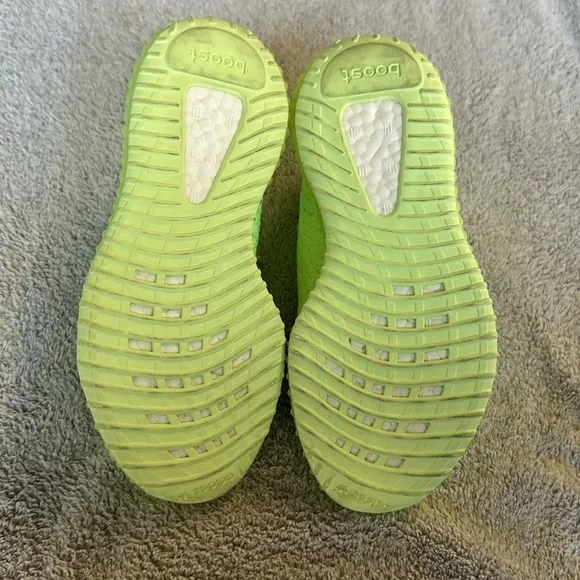 ADIDAS Yeezy Boost 350 V2 GID Kids 'Glow