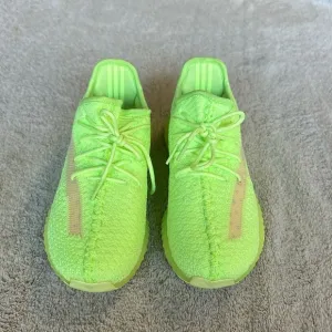 ADIDAS Yeezy Boost 350 V2 GID Kids 'Glow