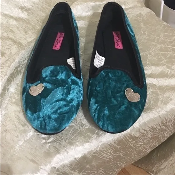 Adorable Betsy Johnson slip ons