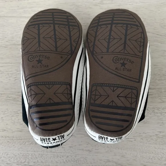 Adorable white and black Baby Converse Chuck Taylor All Star Cribster Sneakers