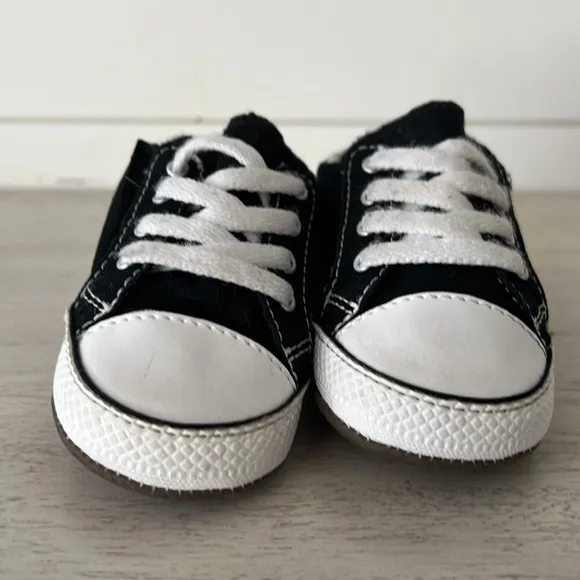 Adorable white and black Baby Converse Chuck Taylor All Star Cribster Sneakers