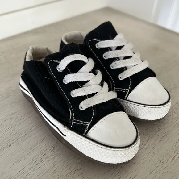 Adorable white and black Baby Converse Chuck Taylor All Star Cribster Sneakers
