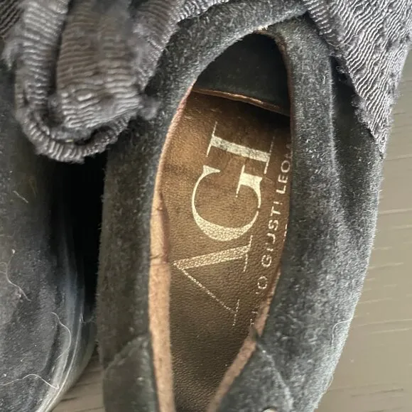 AGL - Atillio Giusti Leombruni black suede platform sneaker with bow