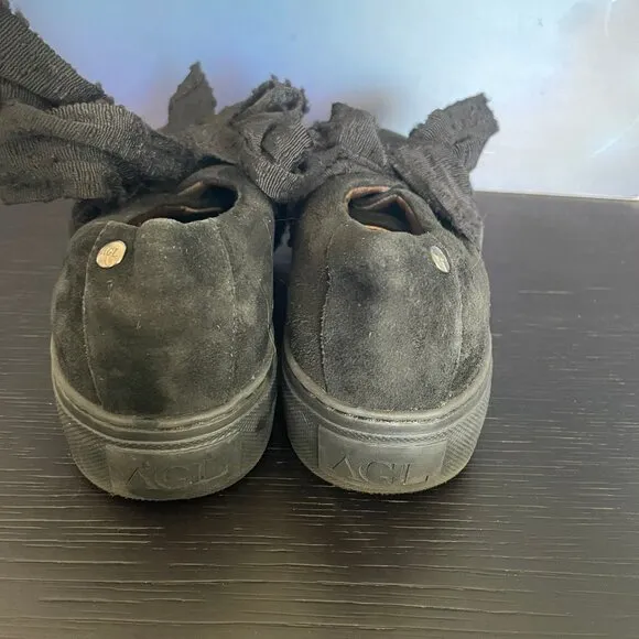 AGL - Atillio Giusti Leombruni black suede platform sneaker with bow
