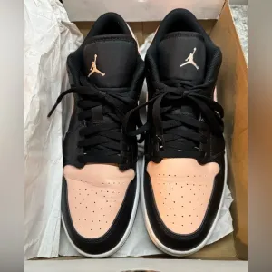 Air Jordan 1 Low Black and Light Pink