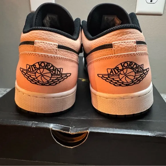 Air Jordan 1 Low Black and Light Pink