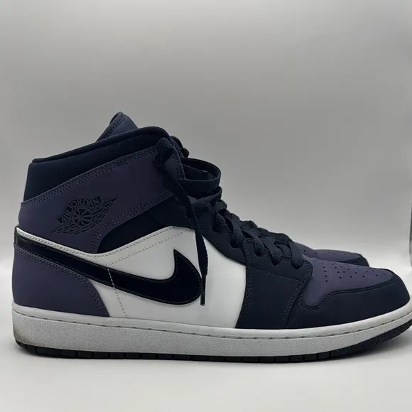 Air Jordan Mid-Top Sneakers in Sanded Purple
