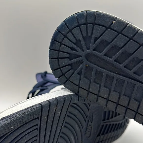 Air Jordan Mid-Top Sneakers in Sanded Purple