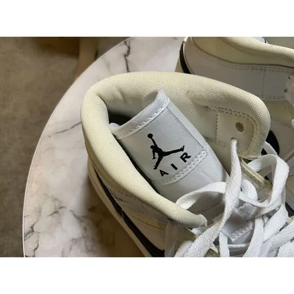 Air Jordan Nike Coconut Milk High Top Lace Up Perforated Sneakers Size 7.5