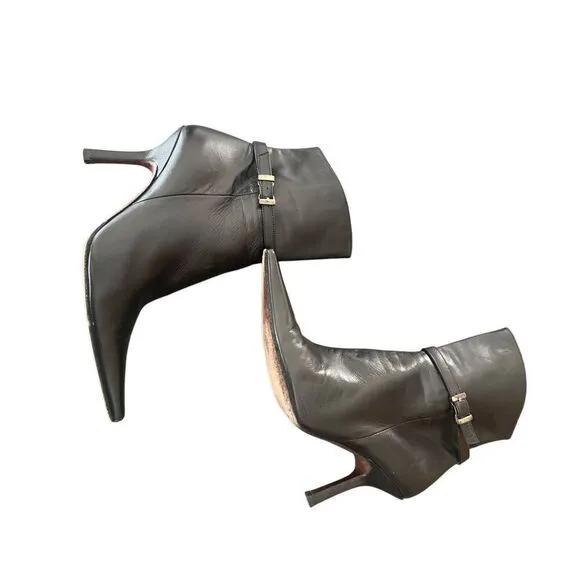 Albert Nipon black leather Boots Shoes Size 8.5