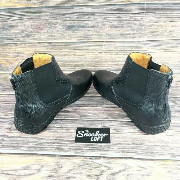 Alegria Men's Jony Black Leather Slip On Chukka Boots