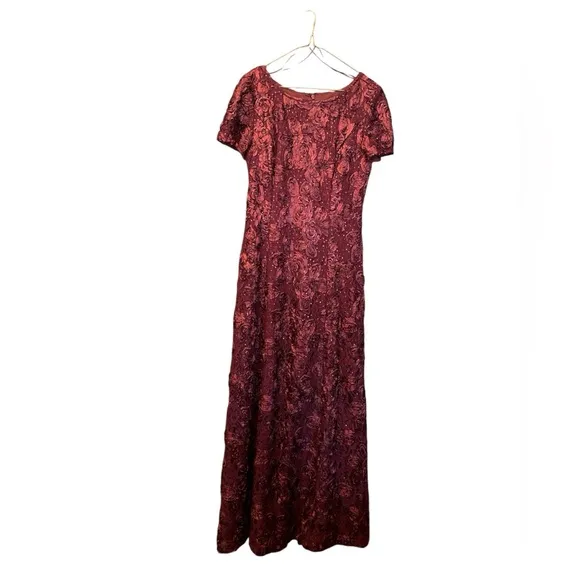 Alex Evenings Embellished Rosette Lace A-Line Gown Merlot Women Sz 8 hemmed NWOT