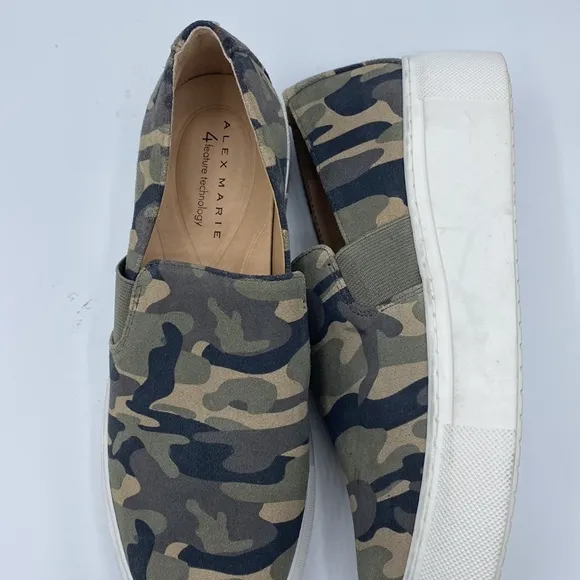 Alex Marie Wanda Camouflage Platform‎ Slip on Sneakers  Size 7 NWT