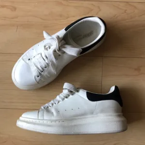 Alexander McQueen leather platform sneakers