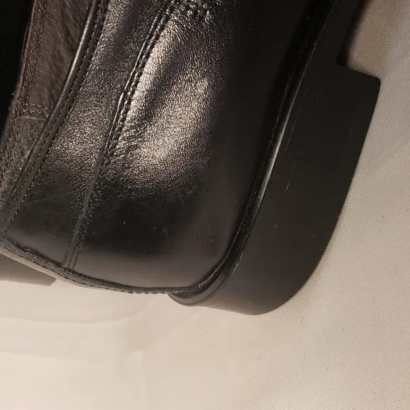 Alfani mens black leather slip on dress shoes,size 10.5