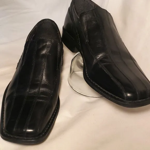 Alfani mens black leather slip on dress shoes,size 10.5