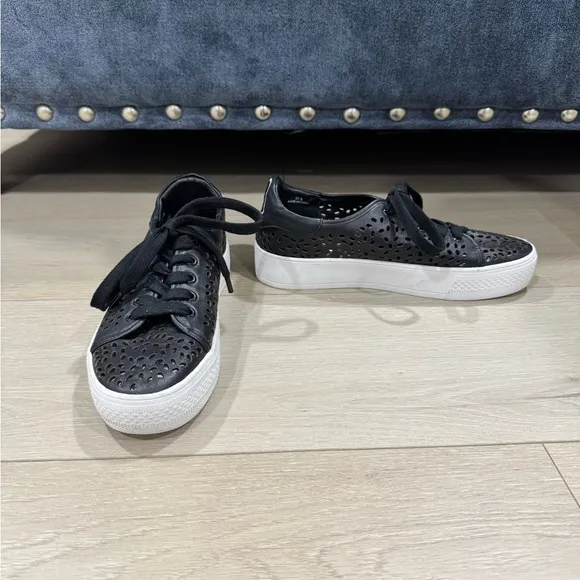 Alice   Olivia Platform Leather Sneakers