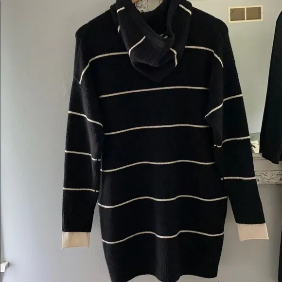 ALICE OLIVIA  Riva Striped Knit Hooded Sweater  XS