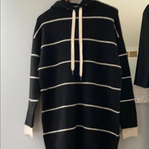 ALICE OLIVIA  Riva Striped Knit Hooded Sweater  XS