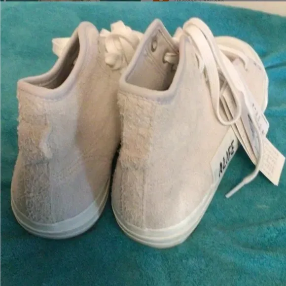 ALIFE ADIDAS SNEAKERS SZ 9.5 NWT
