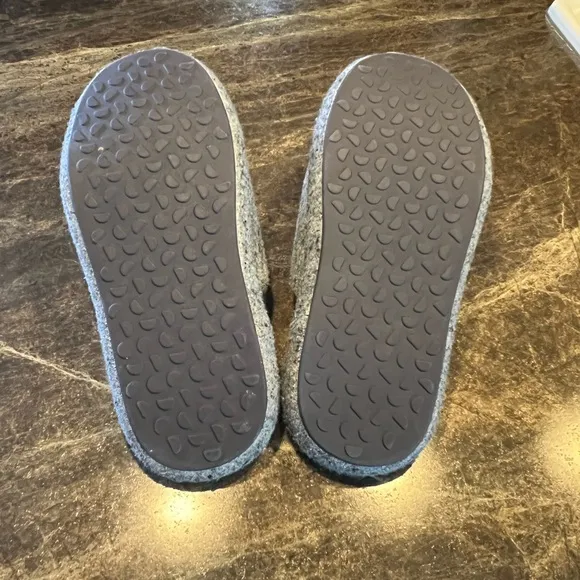 Allbirds Men’ 9-10 Women’s 10-11 Wool Dwellers slippers gray slides shoes