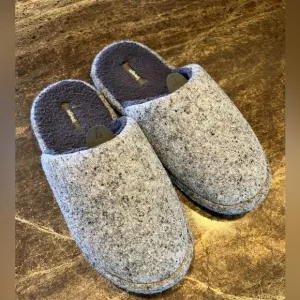 Allbirds Men’ 9-10 Women’s 10-11 Wool Dwellers slippers gray slides shoes